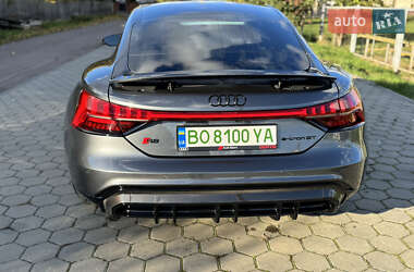 Купе Audi RS e-tron GT 2024 в 
