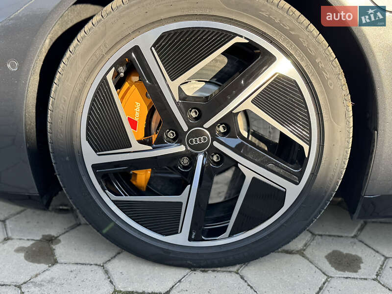 Купе Audi RS e-tron GT 2024 в Тернополе