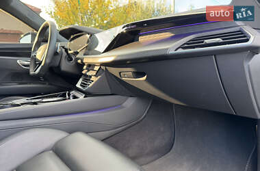 Купе Audi RS e-tron GT 2024 в 