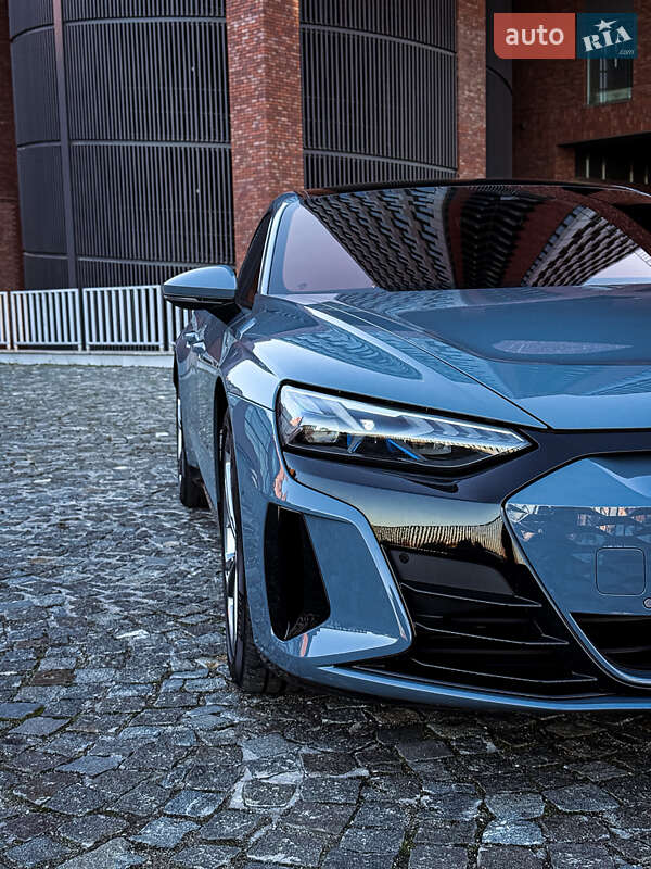 Купе Audi RS e-tron GT 2021 в Дніпрі