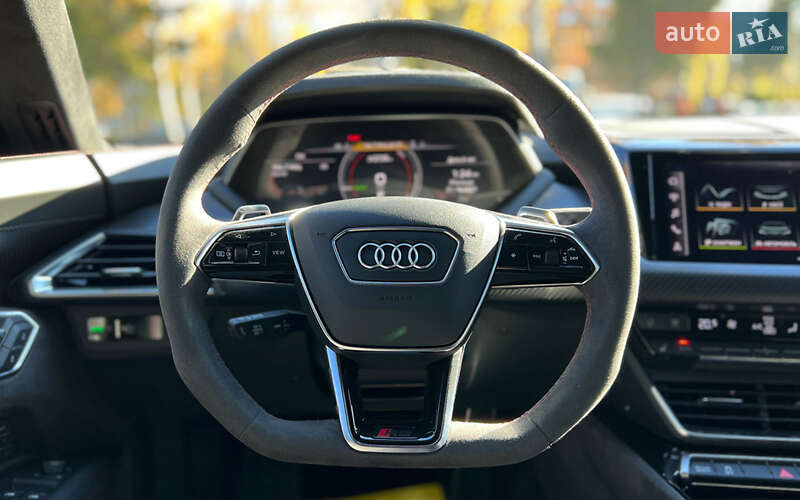 Купе Audi RS e-tron GT 2021 в Львові