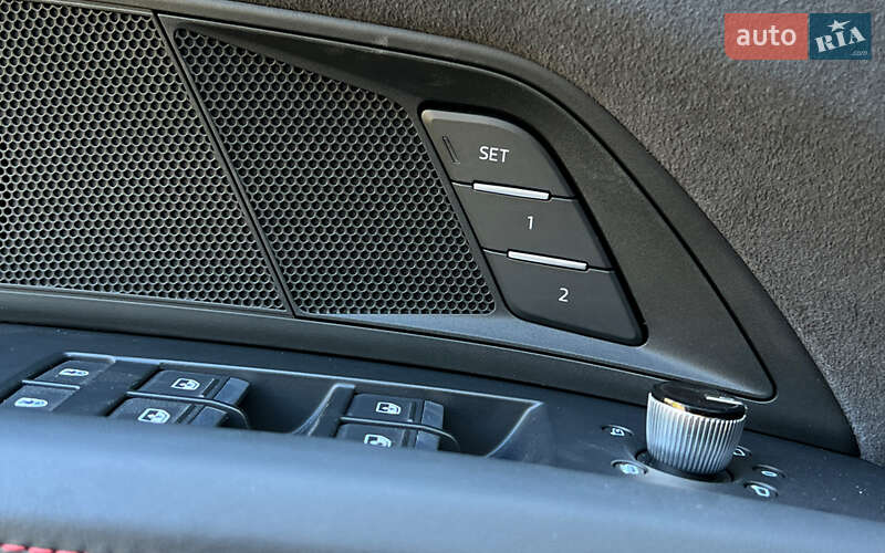 Купе Audi RS e-tron GT 2021 в Львові