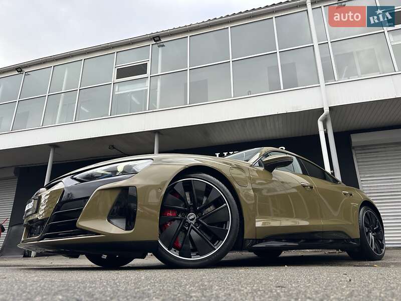 Купе Audi RS e-tron GT 2021 в Киеве фото 12 Купе Audi RS e-tron GT 2021 в Киеве