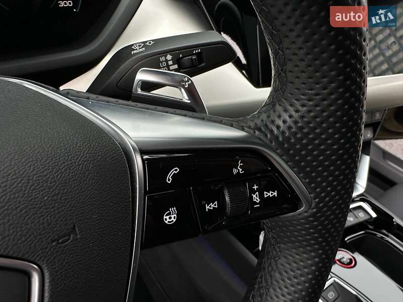 Купе Audi RS e-tron GT 2021 в Киеве фото 63 Купе Audi RS e-tron GT 2021 в Киеве