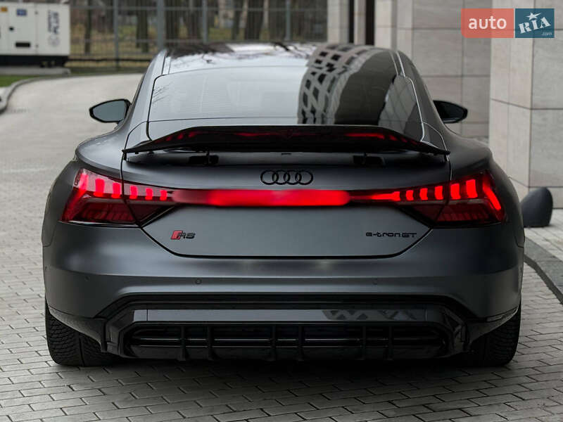 Купе Audi RS e-tron GT 2021 в Киеве