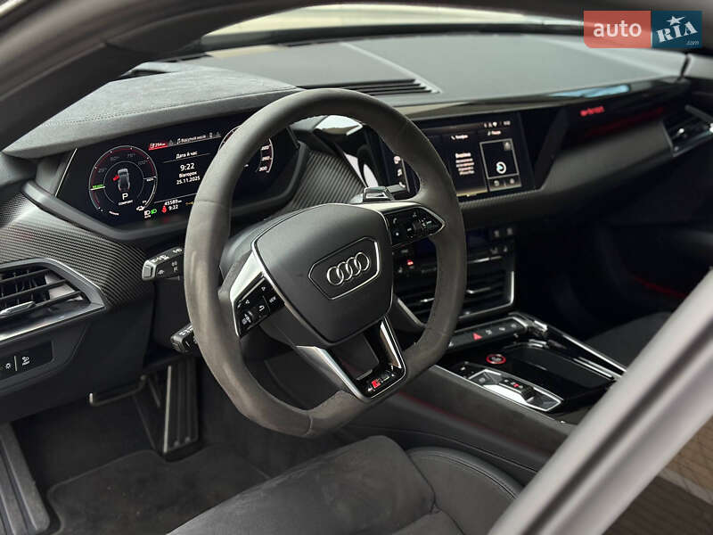 Купе Audi RS e-tron GT 2021 в Киеве