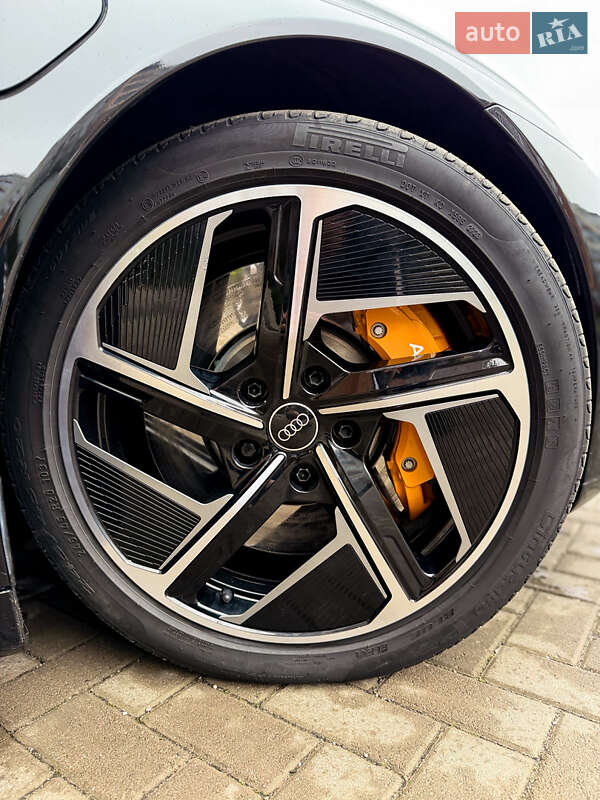 Купе Audi RS e-tron GT 2023 в Житомире