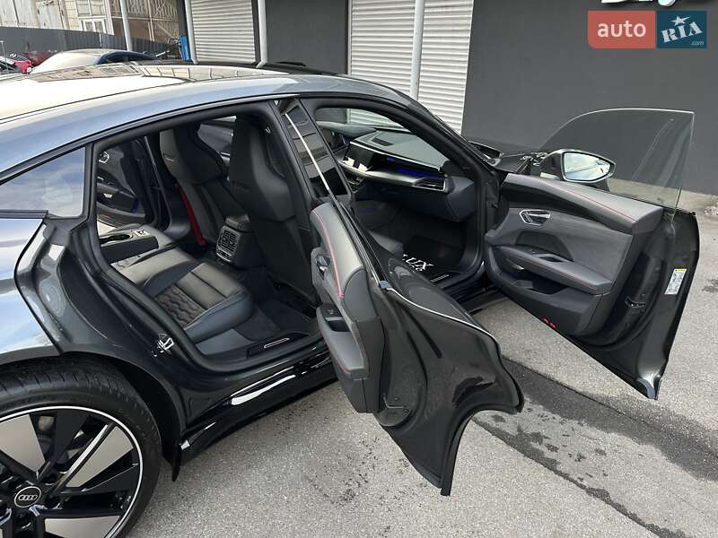 Купе Audi RS e-tron GT 2023 в Киеве