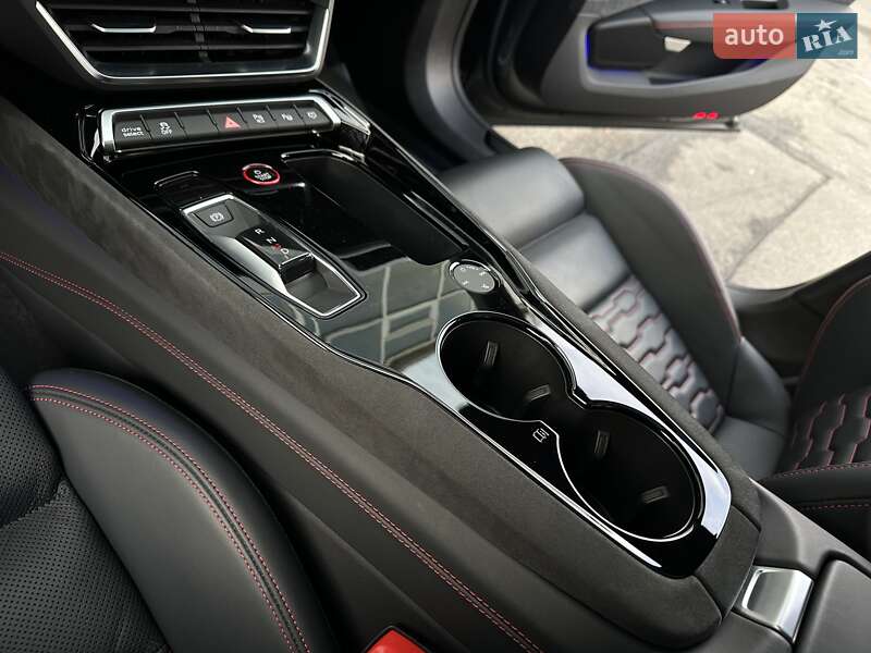 Купе Audi RS e-tron GT 2023 в Киеве