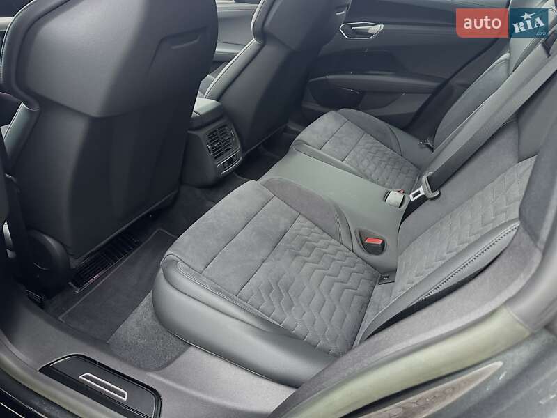 Купе Audi RS e-tron GT 2023 в Днепре