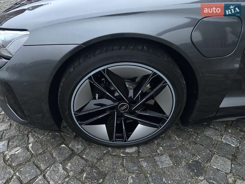 Купе Audi RS e-tron GT 2023 в Днепре