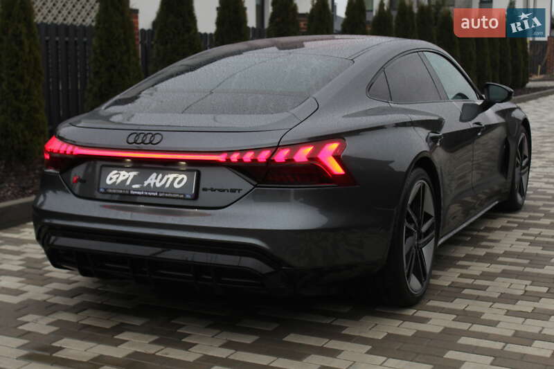 Купе Audi RS e-tron GT 2022 в Києві