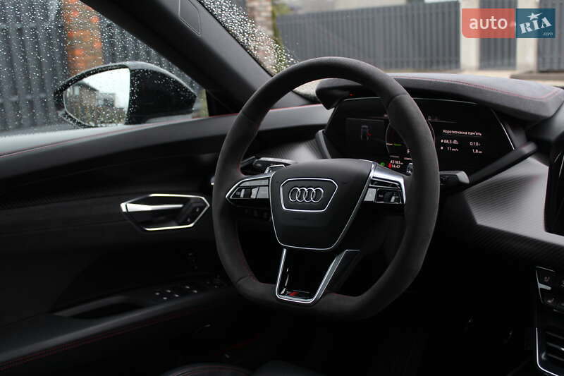 Купе Audi RS e-tron GT 2022 в Києві