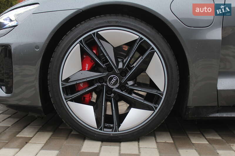 Купе Audi RS e-tron GT 2022 в Києві