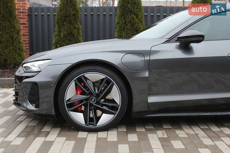 Купе Audi RS e-tron GT 2022 в Києві