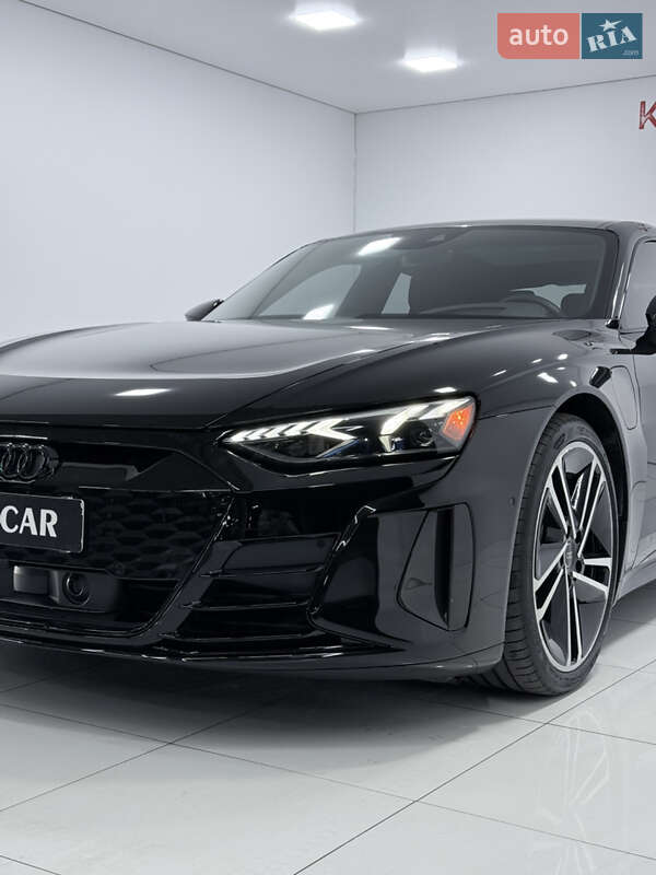 Купе Audi RS e-tron GT 2023 в Одесі