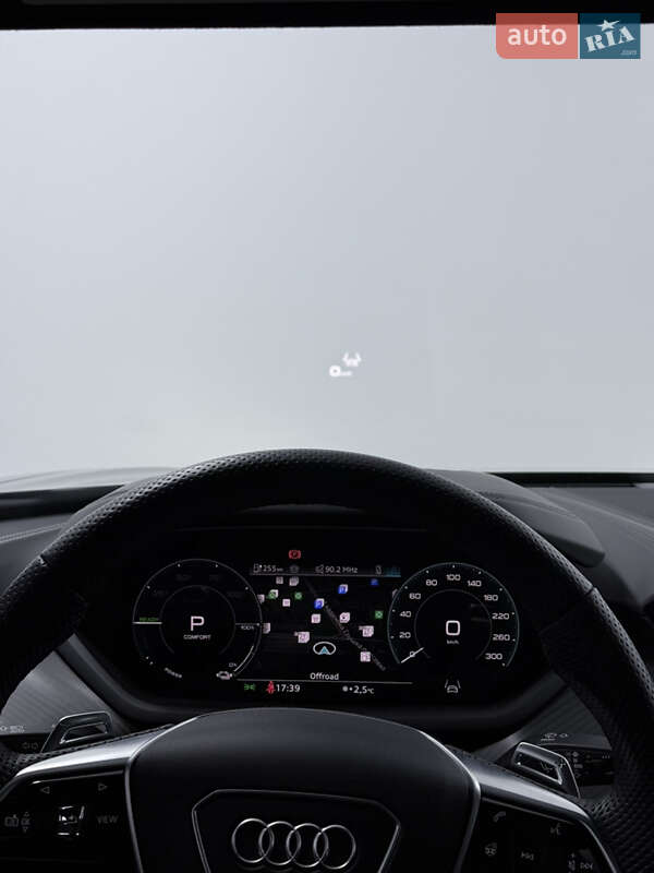 Купе Audi RS e-tron GT 2023 в Одесі