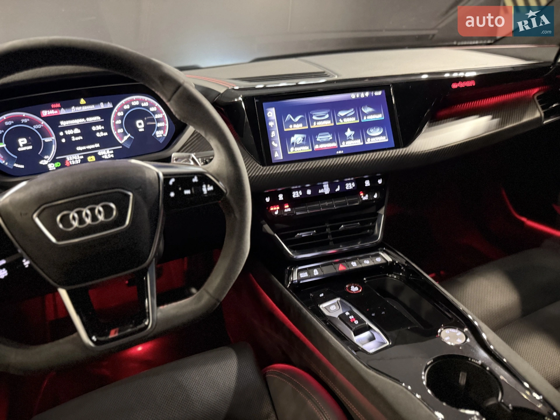2021 Audi RS e-tron GT - мініатюра 31