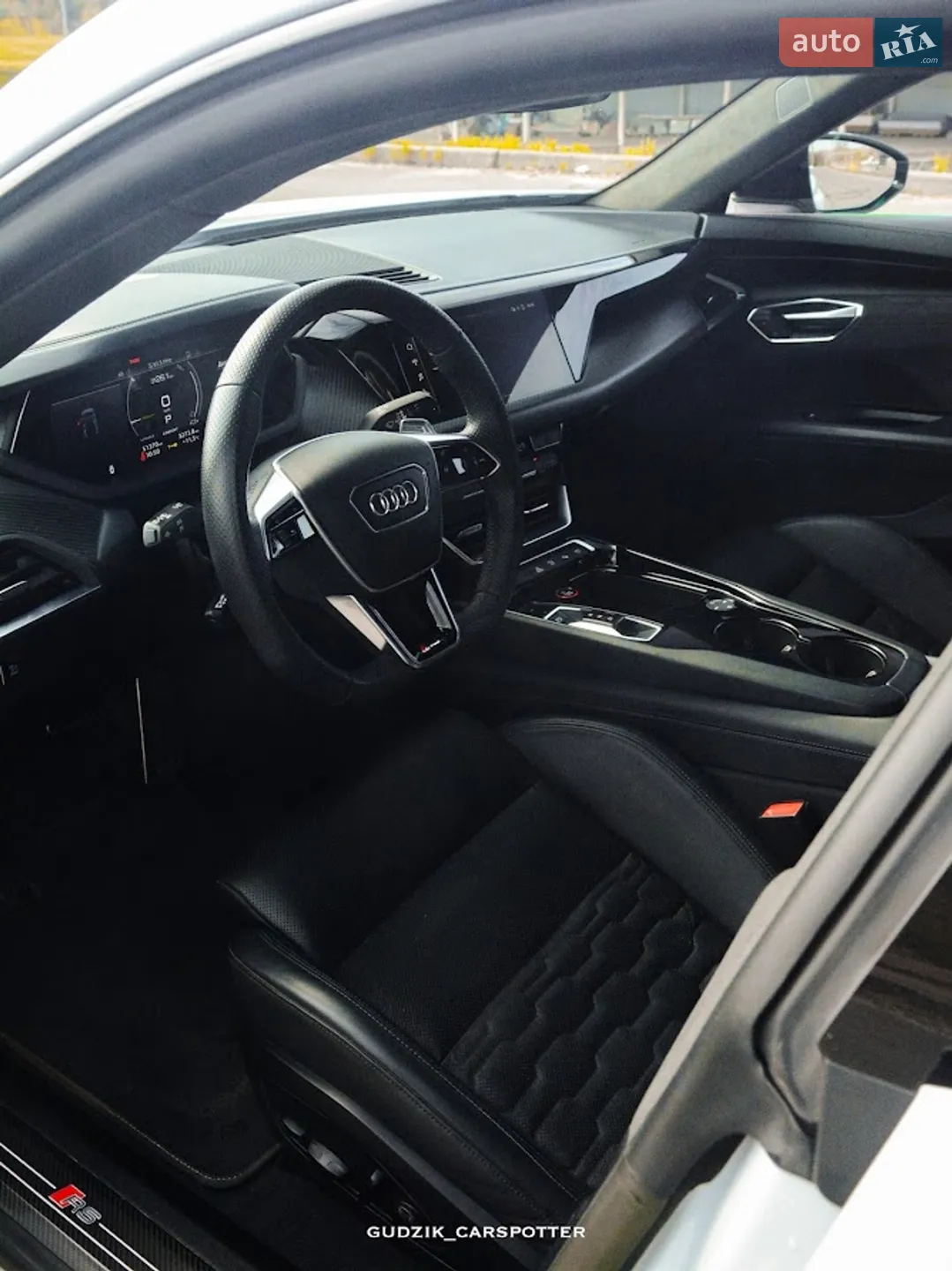 2023 Audi RS e-tron GT - мініатюра 14