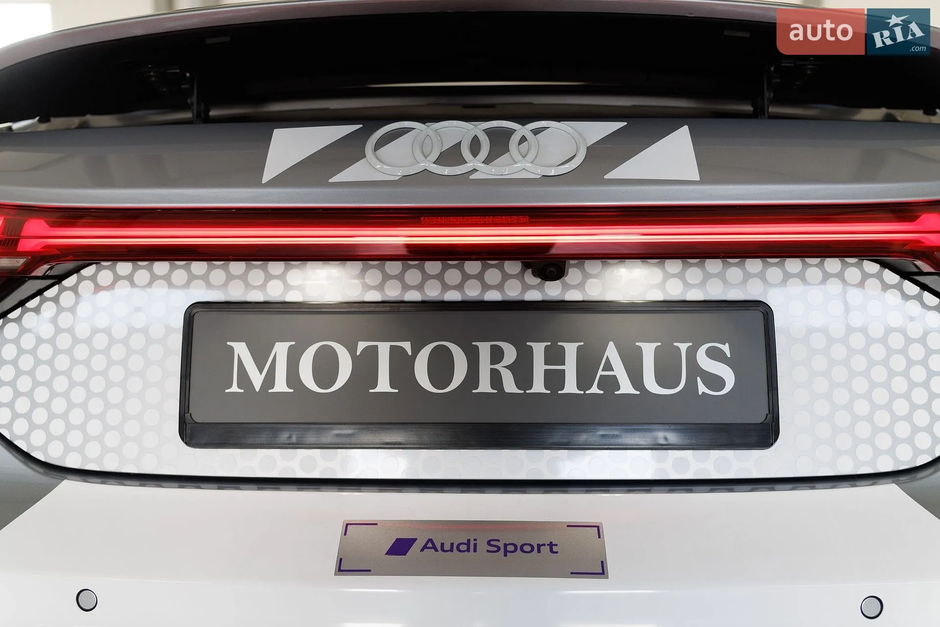 2024 Audi RS e-tron GT - мініатюра 39