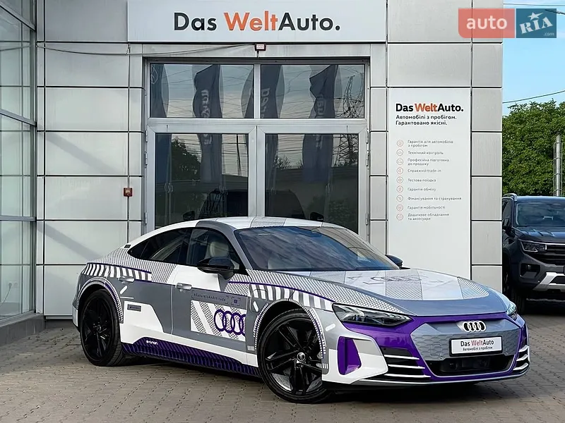 Audi RS e-tron GT 2024