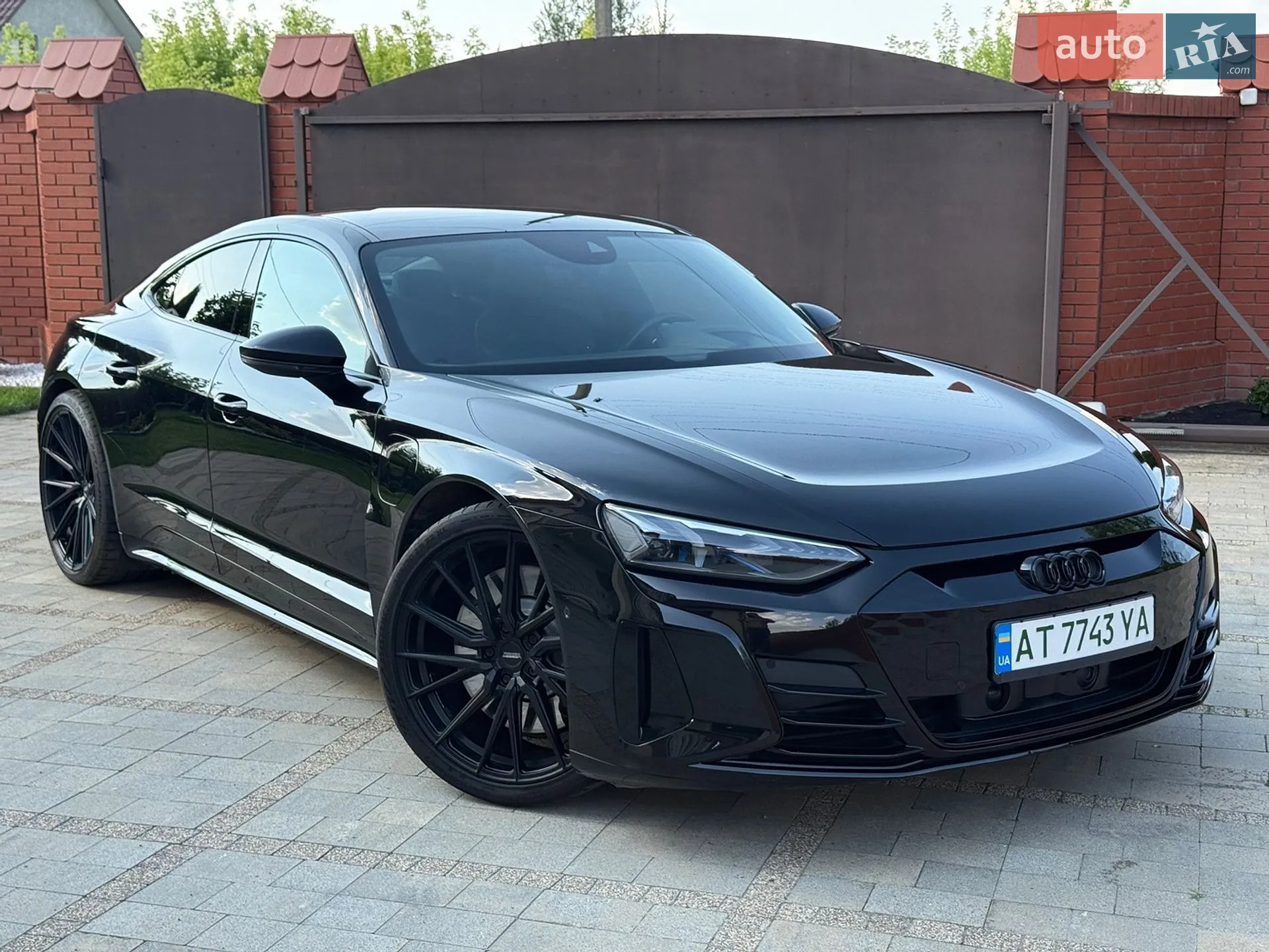 2021 Audi RS e-tron GT - фото 1