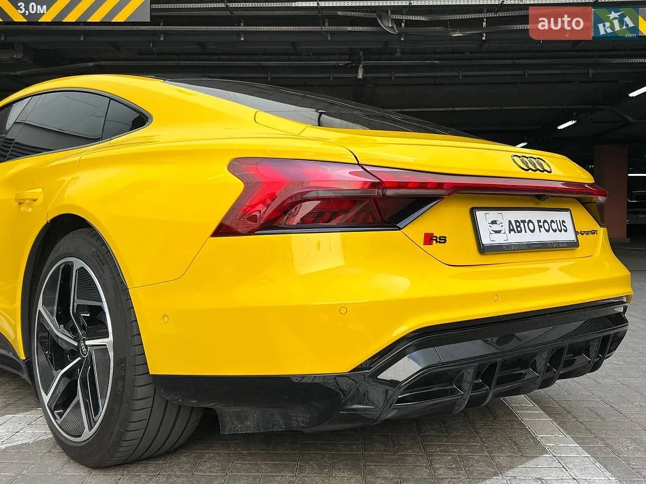 2021 Audi RS e-tron GT - мініатюра 8