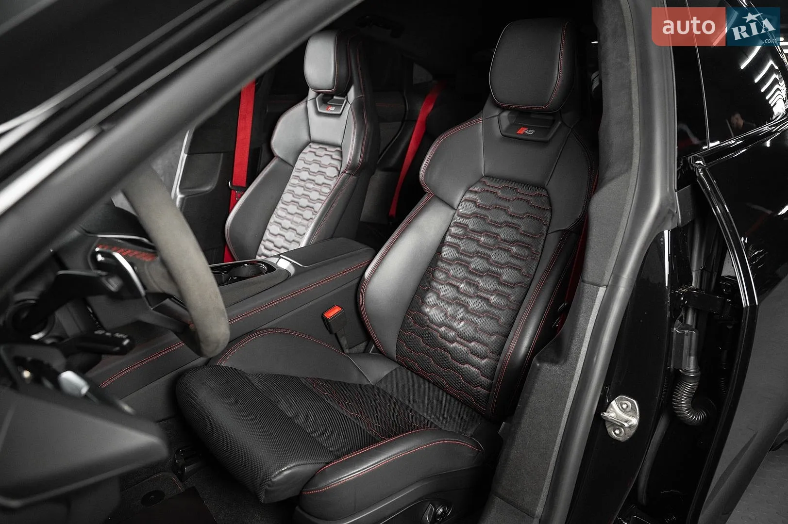 2024 Audi RS e-tron GT - мініатюра 20