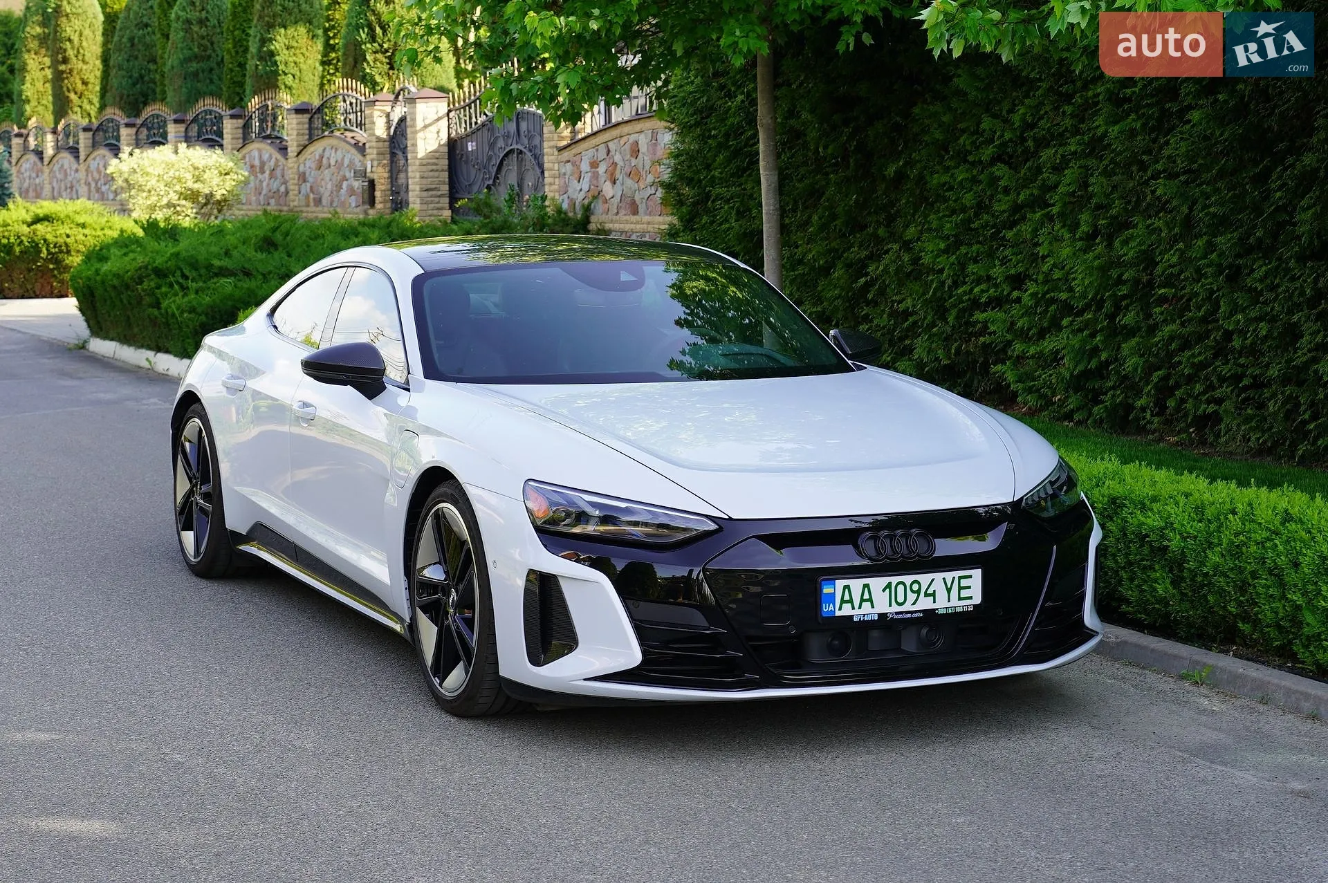 2021 Audi RS e-tron GT - мініатюра 31