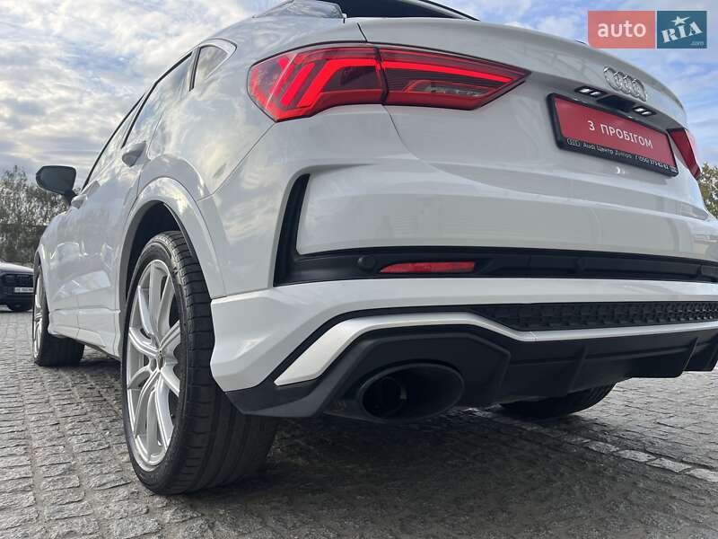 Внедорожник / Кроссовер Audi RS Q3 Sportback 2021 в Днепре
