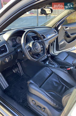 Позашляховик / Кросовер Audi RS Q3 2014 в 