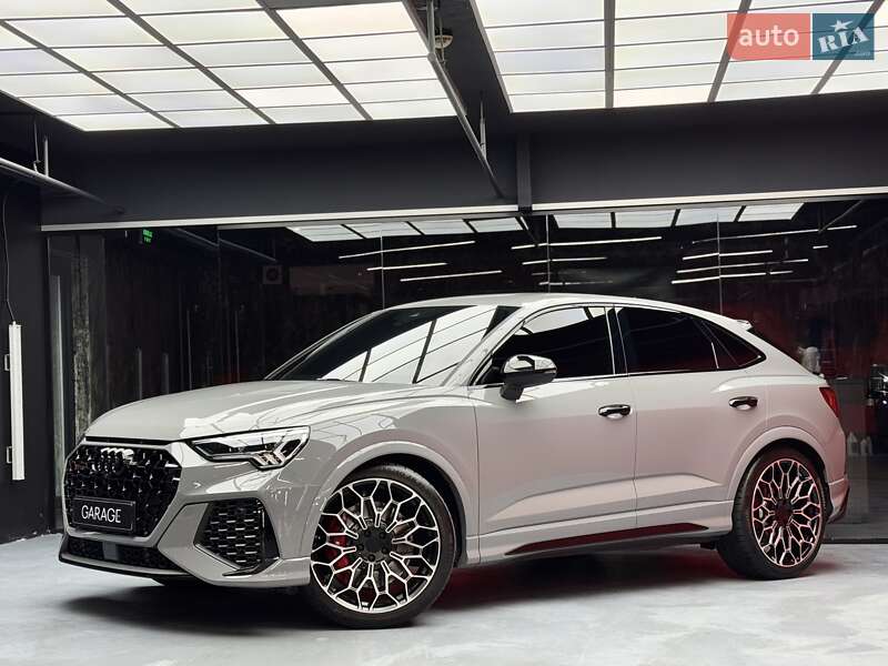 Позашляховик / Кросовер Audi RS Q3 2023 в Києві
