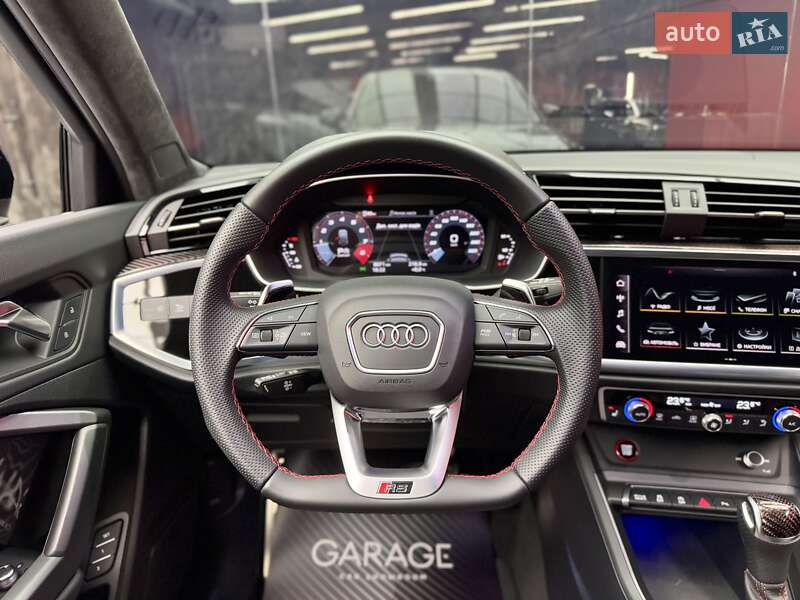 Позашляховик / Кросовер Audi RS Q3 2023 в Києві