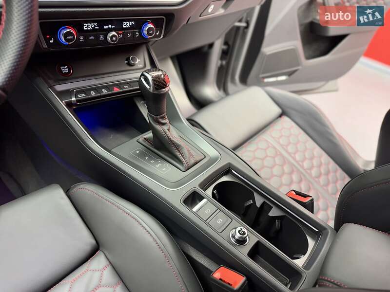 Позашляховик / Кросовер Audi RS Q3 2023 в Києві
