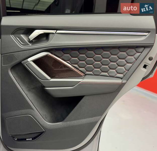 Позашляховик / Кросовер Audi RS Q3 2023 в Києві