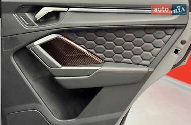 Внедорожник / Кроссовер Audi RS Q3 2023 в 