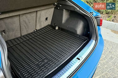 Внедорожник / Кроссовер Audi RS Q3 2023 в 