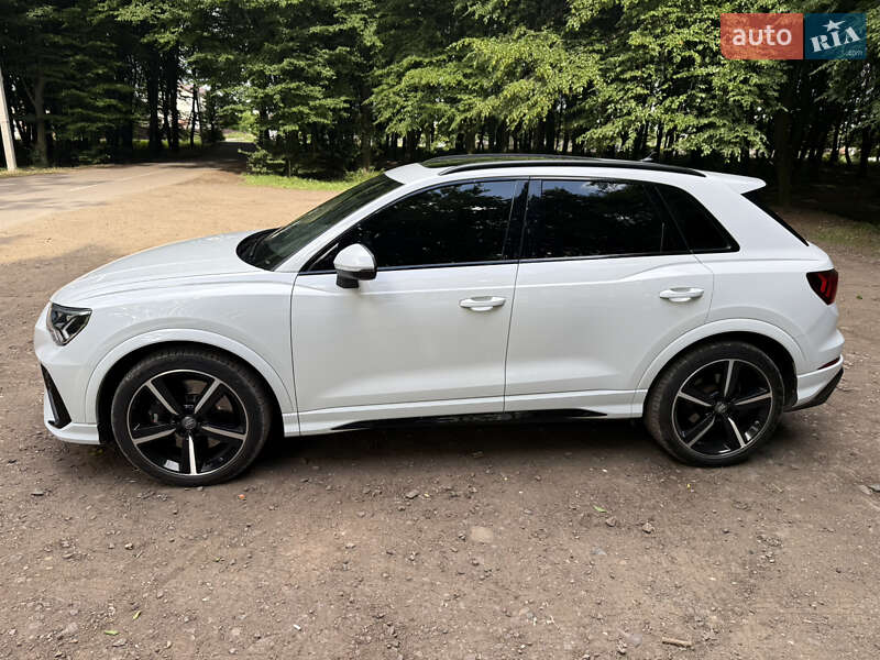 Позашляховик / Кросовер Audi RS Q3 2019 в Львові
