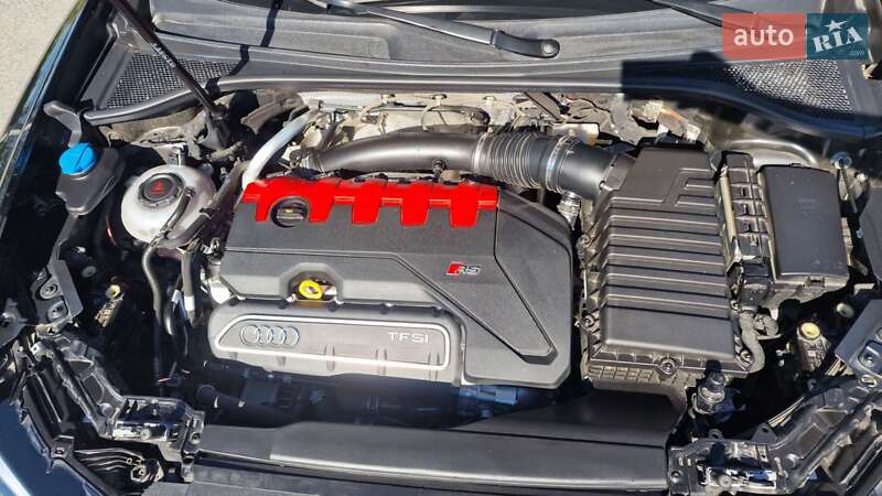 Позашляховик / Кросовер Audi RS Q3 2024 в Києві