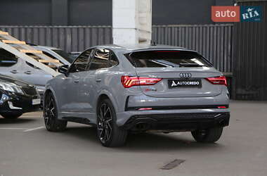 Внедорожник / Кроссовер Audi RS Q3 2021 в 