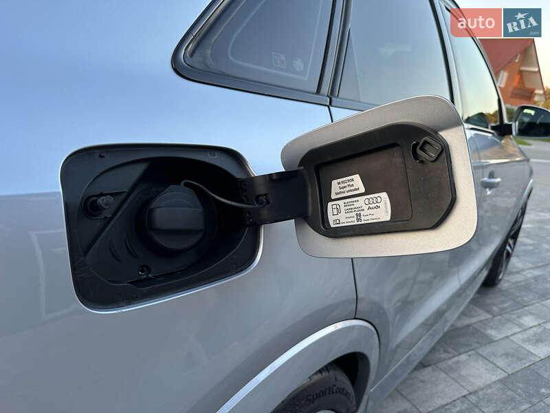 Внедорожник / Кроссовер Audi RS Q3 2016 в Луцке