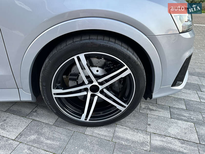 Внедорожник / Кроссовер Audi RS Q3 2016 в Луцке