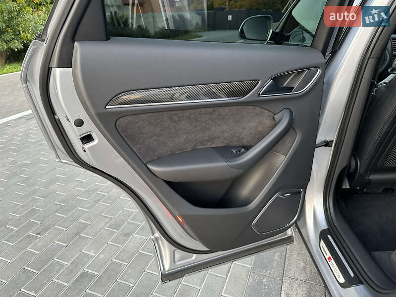 Внедорожник / Кроссовер Audi RS Q3 2016 в Луцке