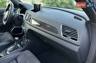 Позашляховик / Кросовер Audi RS Q3 2016 в  фото 138 Позашляховик / Кросовер Audi RS Q3 2016 в