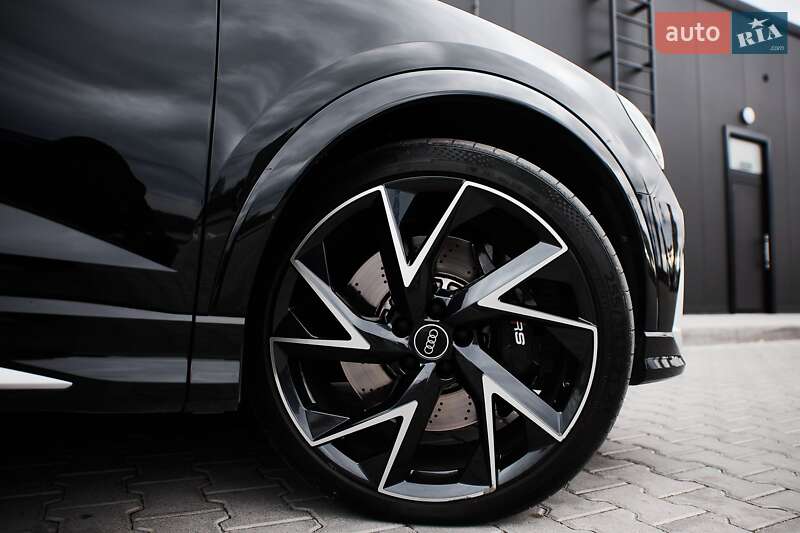 Позашляховик / Кросовер Audi RS Q3 2024 в Києві