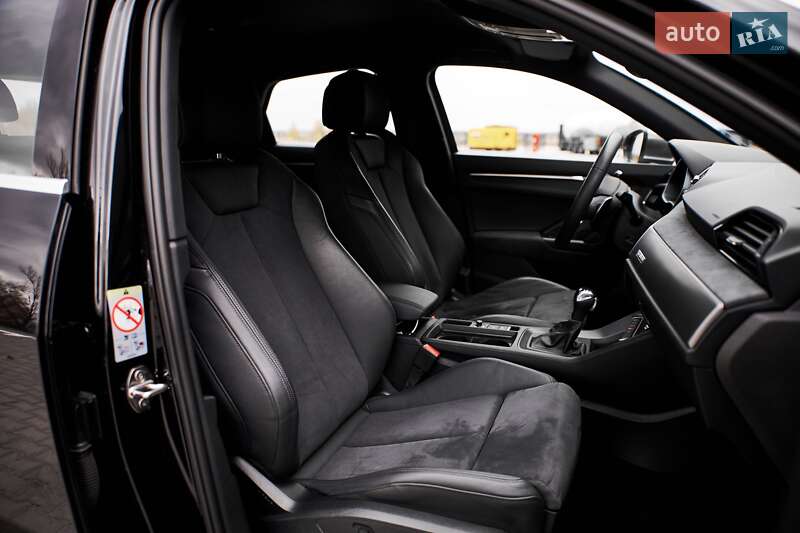 Позашляховик / Кросовер Audi RS Q3 2024 в Києві