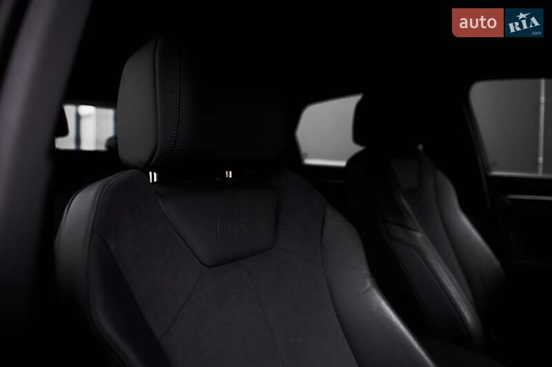 Позашляховик / Кросовер Audi RS Q3 2024 в Києві