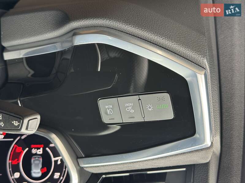Внедорожник / Кроссовер Audi RS Q3 2021 в Луцке фото 41 Внедорожник / Кроссовер Audi RS Q3 2021 в Луцке