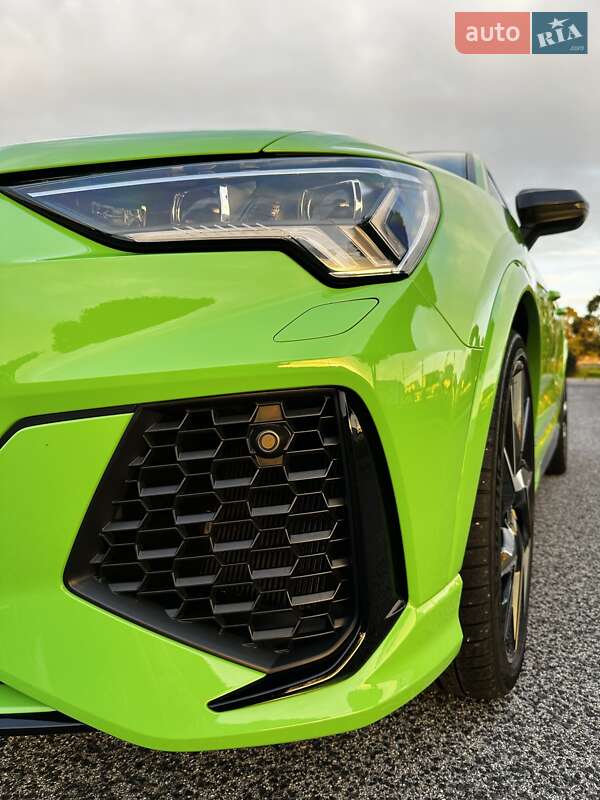 Внедорожник / Кроссовер Audi RS Q3 2021 в Киеве фото 39 Внедорожник / Кроссовер Audi RS Q3 2021 в Киеве