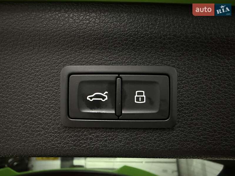 Внедорожник / Кроссовер Audi RS Q3 2023 в Тернополе